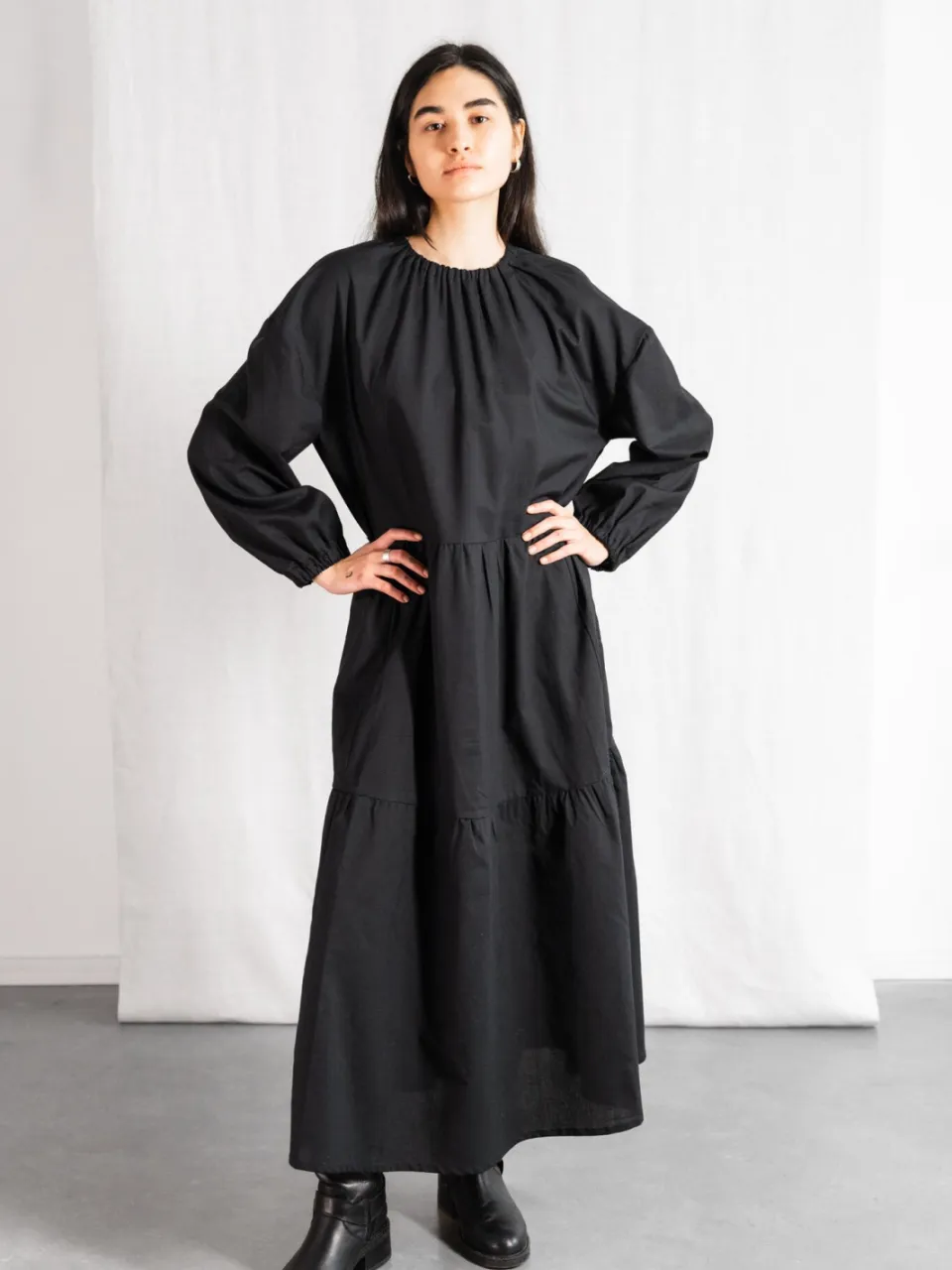 Jyoti - Fair Works dames vegan Midi Jurk Savera Zwart, foto 2
