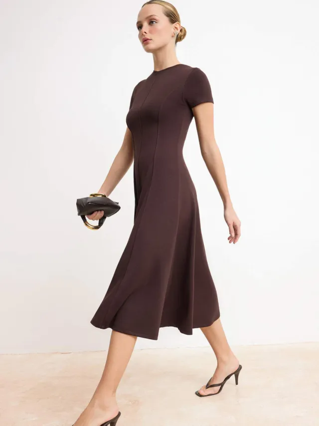 Trendyol TRENDYOLMİLLA Dames Bruin Effen Midi Kort Zakelijk Skater Jurken, foto 2
