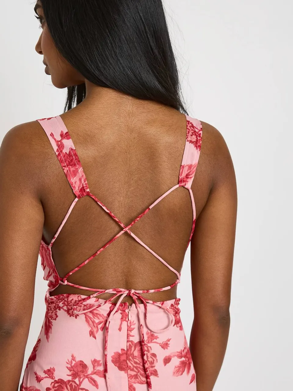 boohoo Dames Chiffon Maxi Jurk Met Diepe V-hals En Gelaagde Bloemenprint roze, foto 3