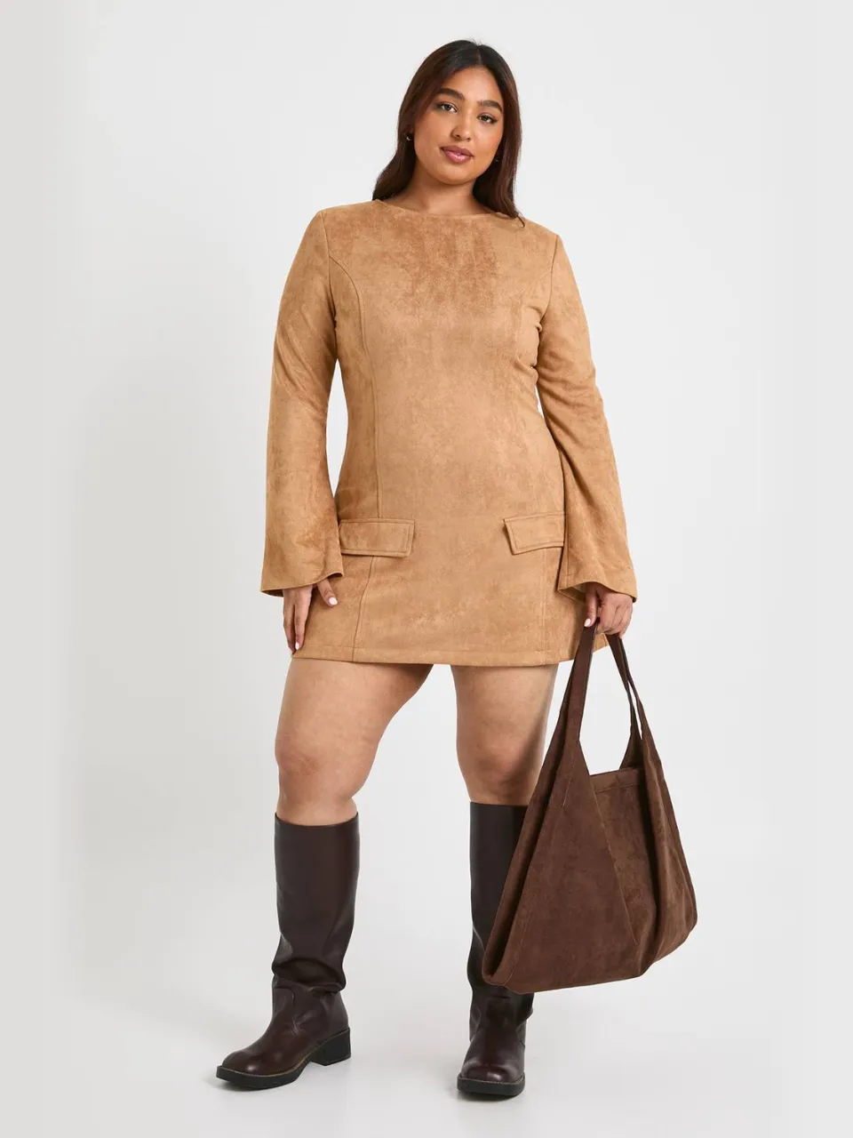 boohoo Dames Plus Synthetique A-lijn mini-jurk met uitlopende mouwen camel, foto 2