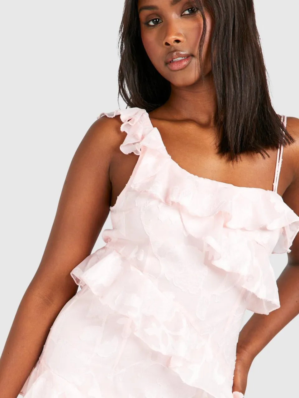 boohoo Dames Textuur Geraffelde Asymmetrische Maxi-Jurk roze, foto 2