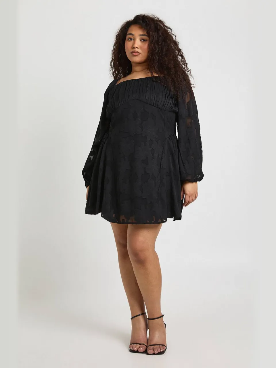 boohoo Dames Plus Burnout Chiffon Boerinnetje Skater Jurk zwart, foto 2