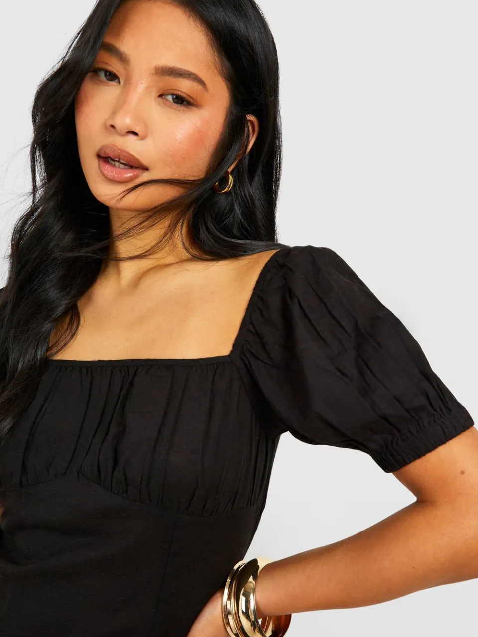 boohoo Dames Petite Linen Look Milkmaid Mini Jurk zwart, foto 4