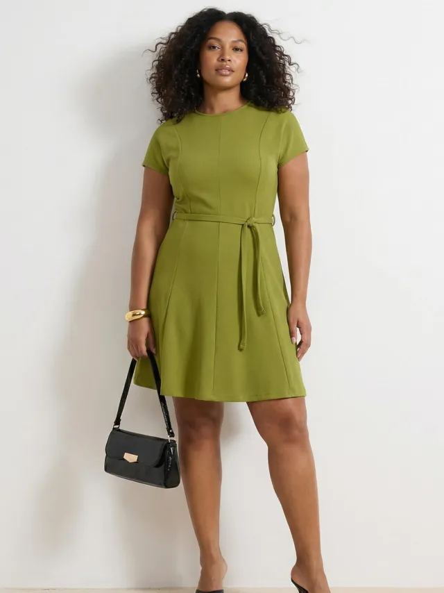 Trendyol Curve Dames Groen Effen Kort / Mini Kort Casual Skater Grote maten Jurk