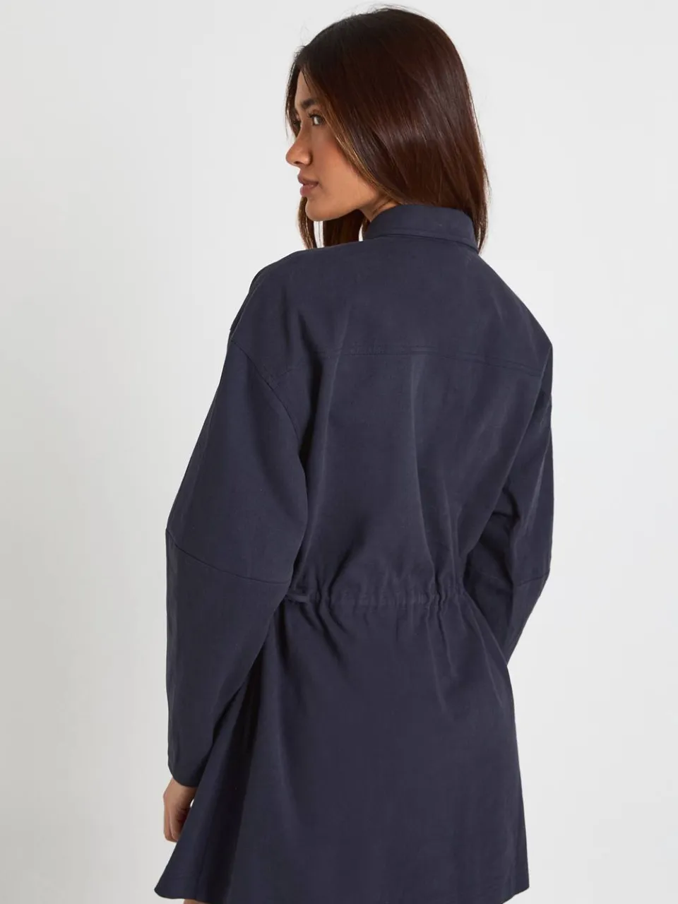 boohoo Dames Keperstof Blousejurk Met Knoopsluiting En Zakdetail marineblauw, foto 2
