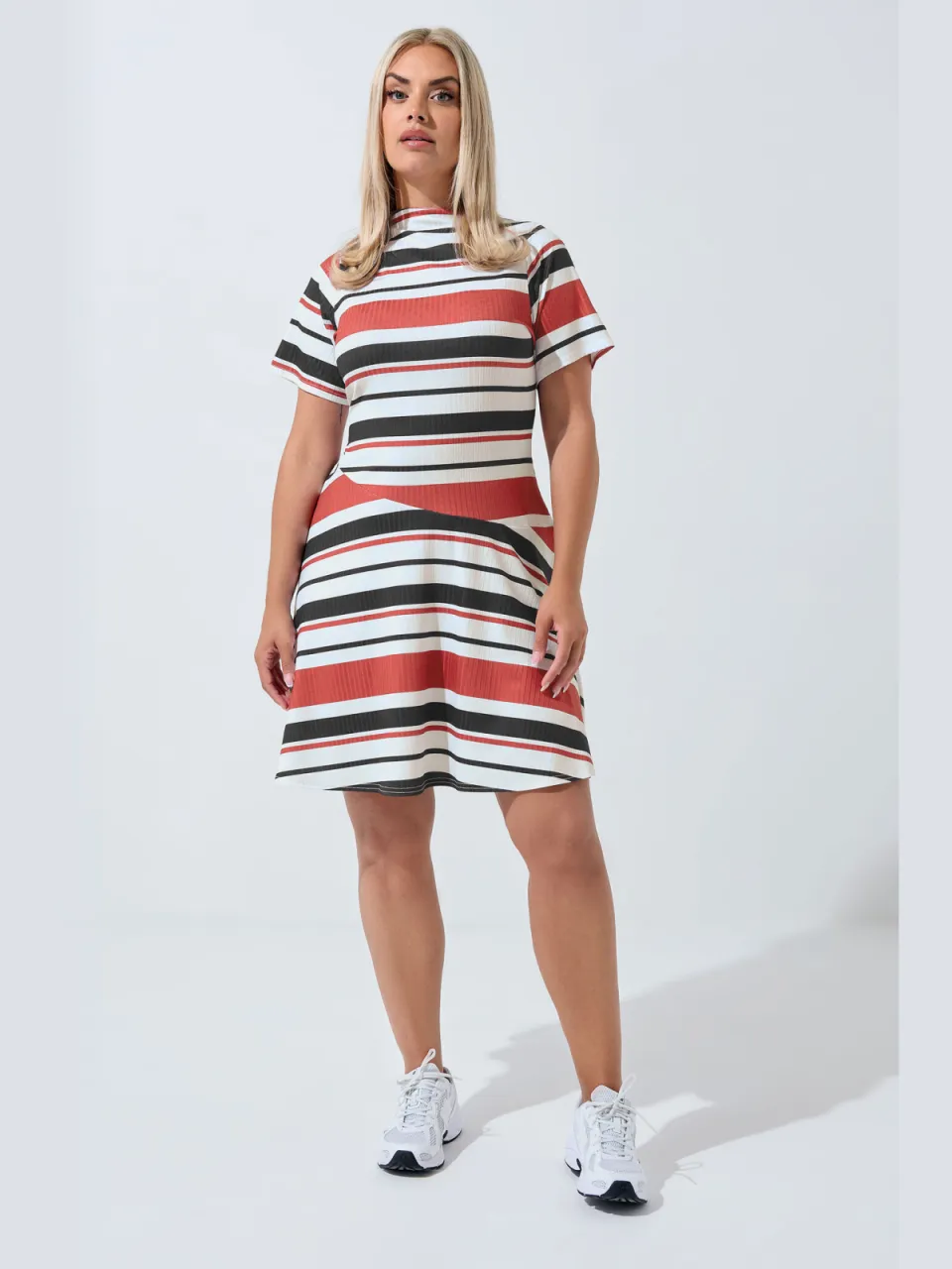 Yours Limited Collection Mini Swingjurk Met Rode En Zwarte Strepensize 48, foto 2