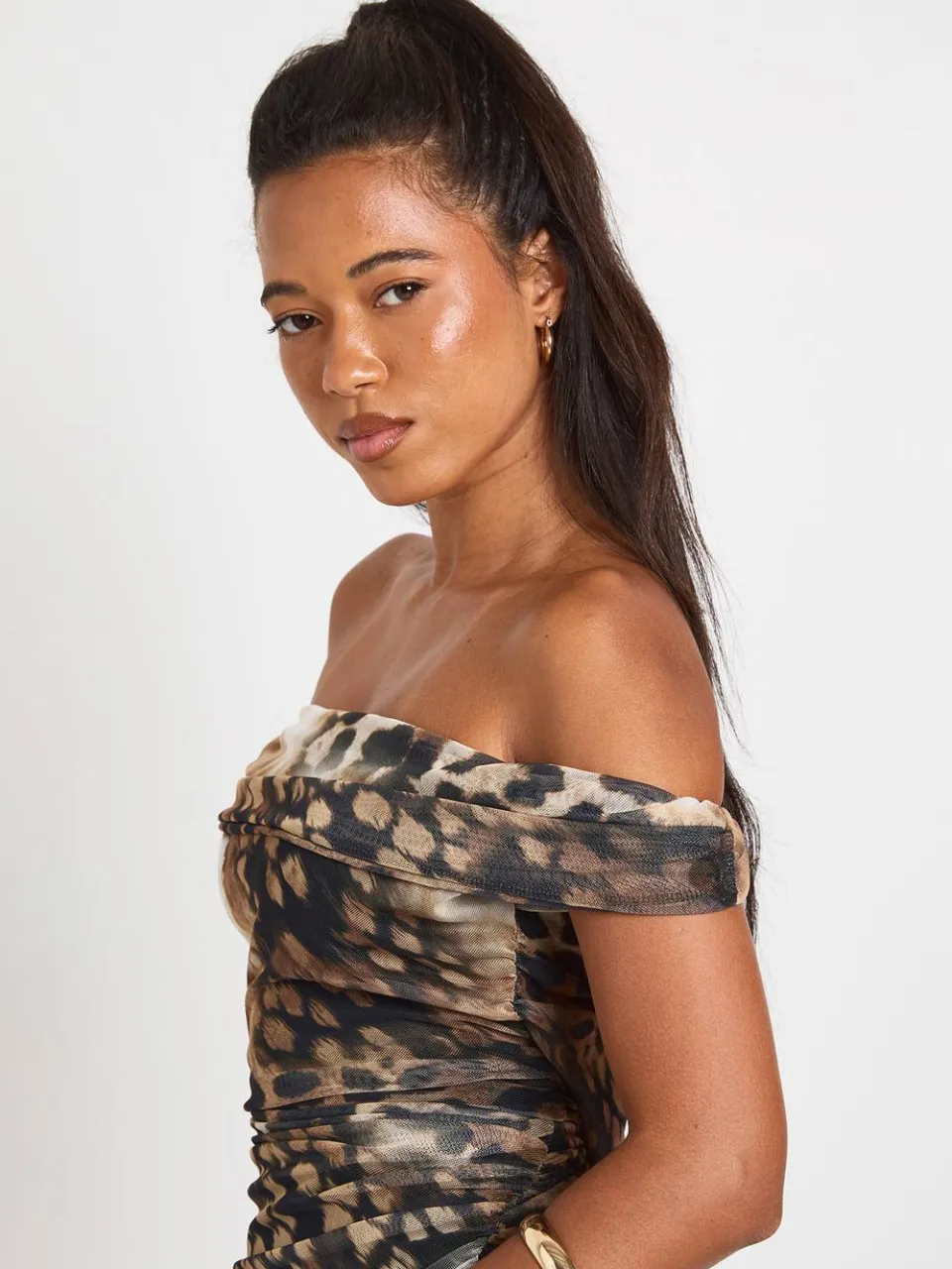 boohoo Dames Luipaardprint Mesh Bardot Geplooid Body Skater Jurk, foto 4