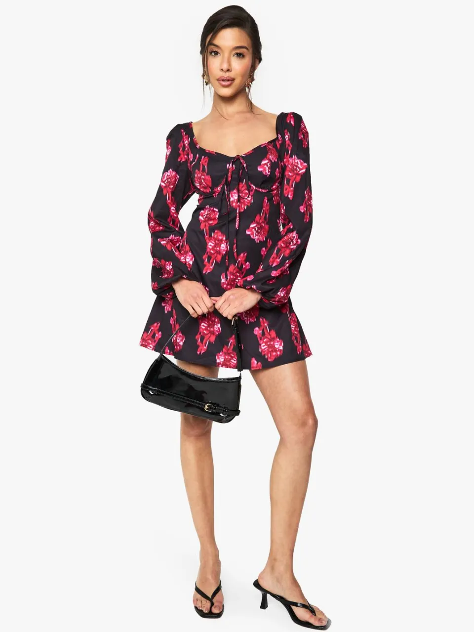boohoo Dames Blur Bloemen Melkmeisje Mini Jurk zwart, foto 3
