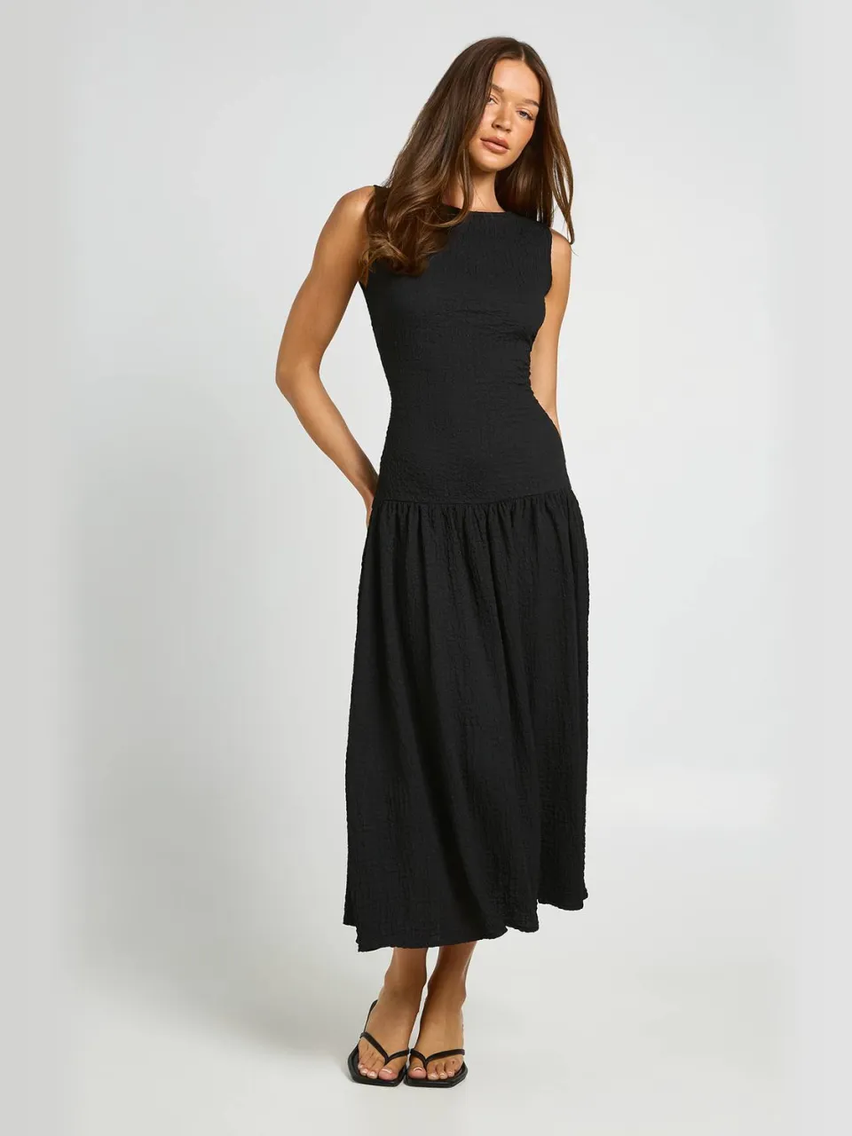 boohoo Dames Getextureerde Peplum Zoom Midaxi Jurk zwart, foto 3