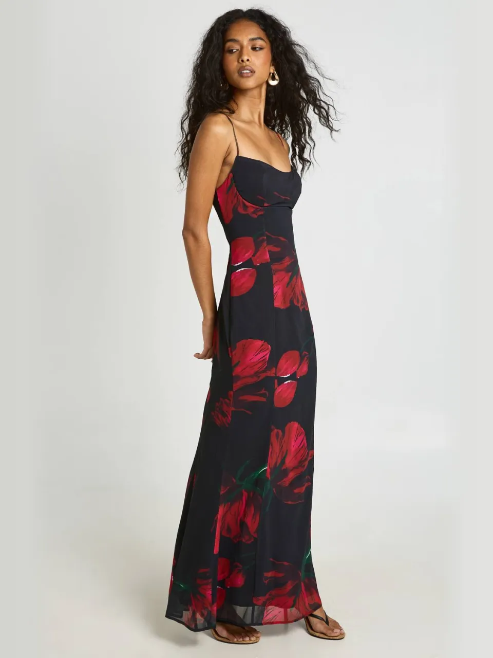 boohoo Dames Lange Maxi-jurk Met Bloemendetail Op Het Buste-gedeelte En Gestroomlijnde Pasvorm zwart, foto 3