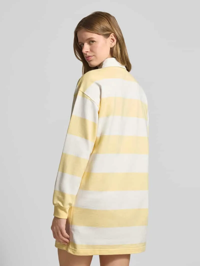 Calvin Klein Mini-jurk met polokraag model 'Varsity' wit, foto 3