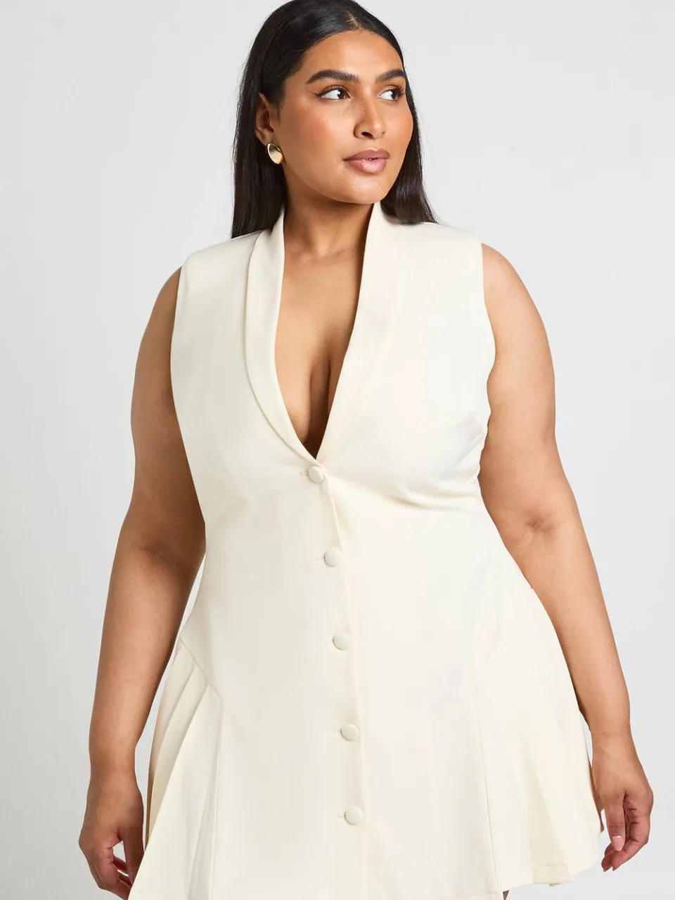 boohoo Dames Plus Getailleerde Geplooide Skater Mouwloze Blazer Jurk ivoor, foto 3