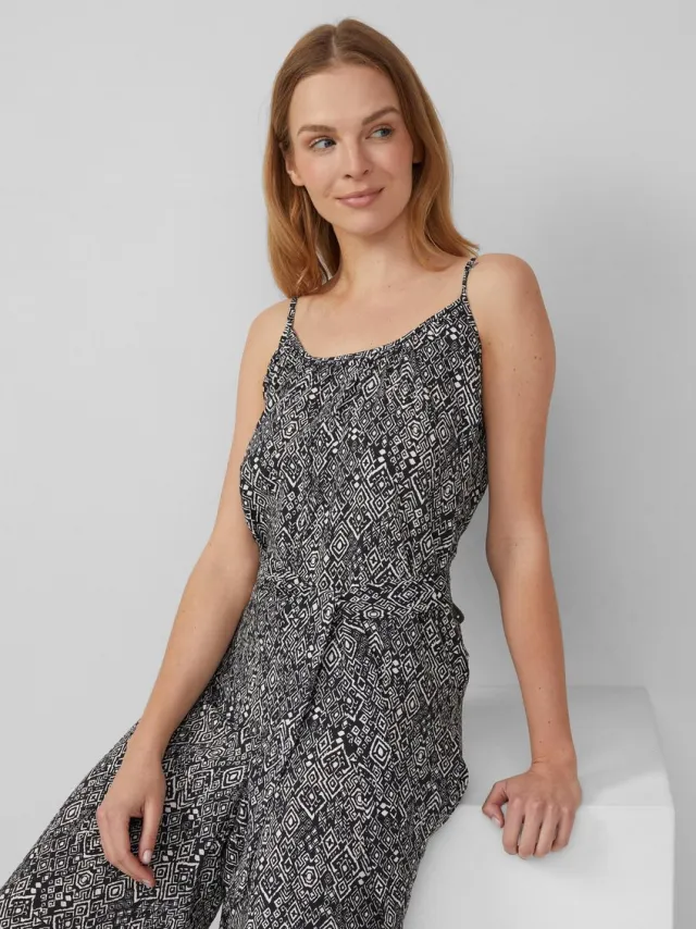S.Oliver female - Jumpsuit van gestructureerde viscosemix met verstelbare schouderbandjes zwart