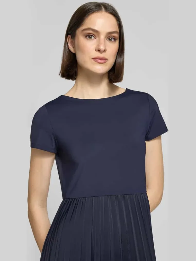 Christian Berg Woman Selection midi-jurk in met plissés marineblauw, foto 4