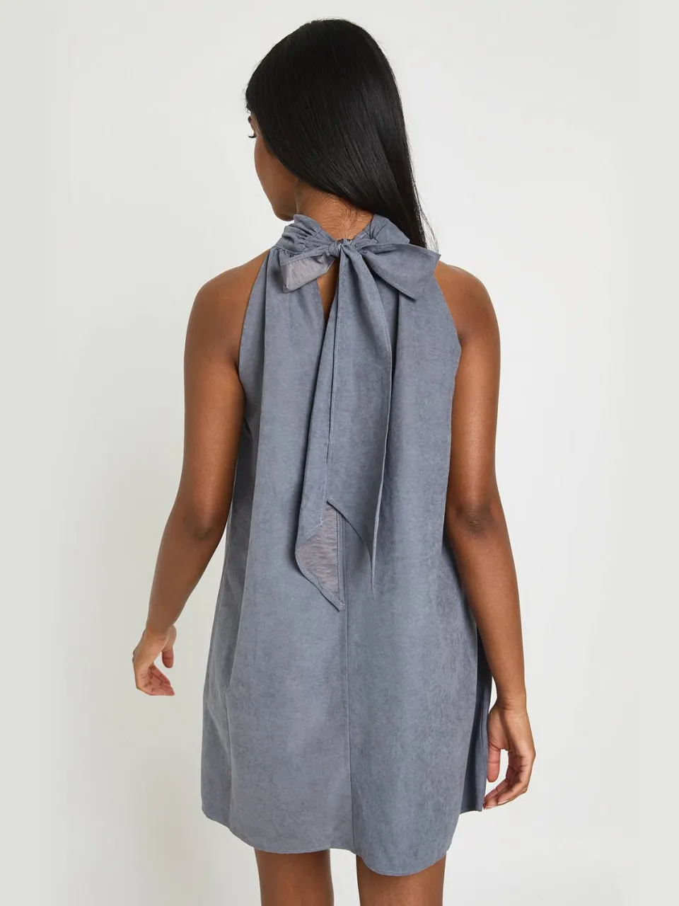 boohoo Dames Gestructureerde Mini-jurk Met Hoge Hals En Studs leisteen, foto 2