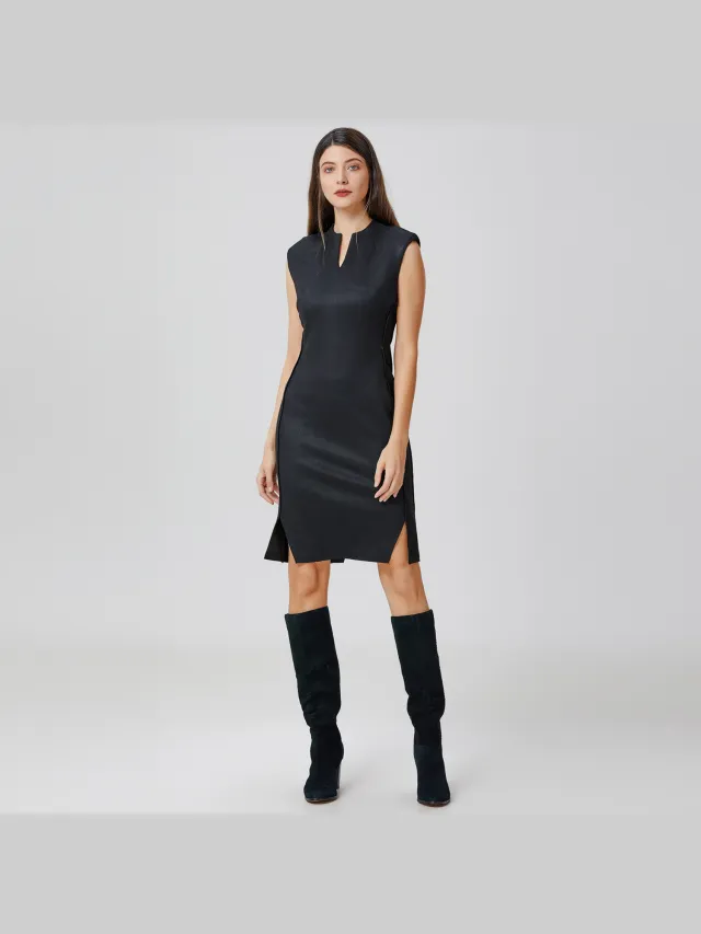 Smart & Joy Getailleerde jurk met V-hals Zwart