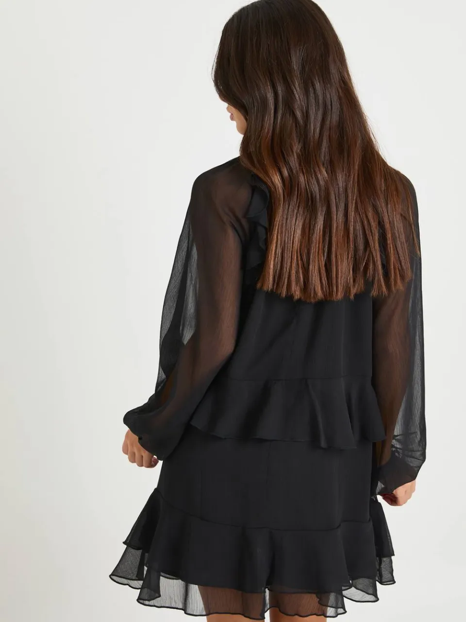 boohoo Dames Petite chiffon jurk met ruches zwart, foto 2