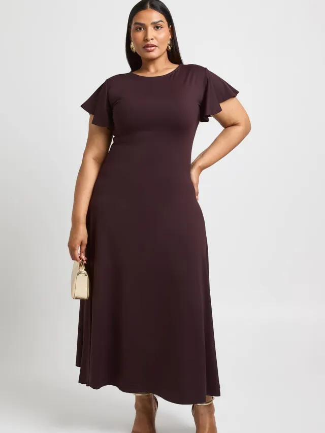 boohoo Dames Plus Super Zachte Zwierige Jurk Met Vlindermouwtjes Midaxi Chocoladebruin