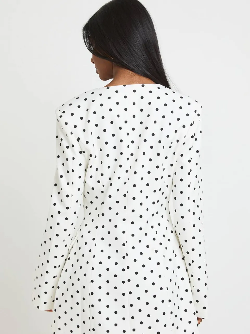 boohoo Dames Getailleerde Blazerjurk Met Stippenprint ivoor, foto 2
