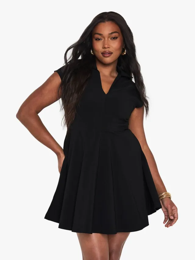 boohoo Dames Plus Gekraagde Getailleerde Mini Skaterjurk Zwart