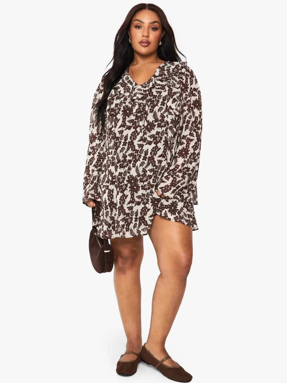 boohoo Dames Plus Florale Ruffle Tie-Front Shiftjurk chocoladebruin, foto 2