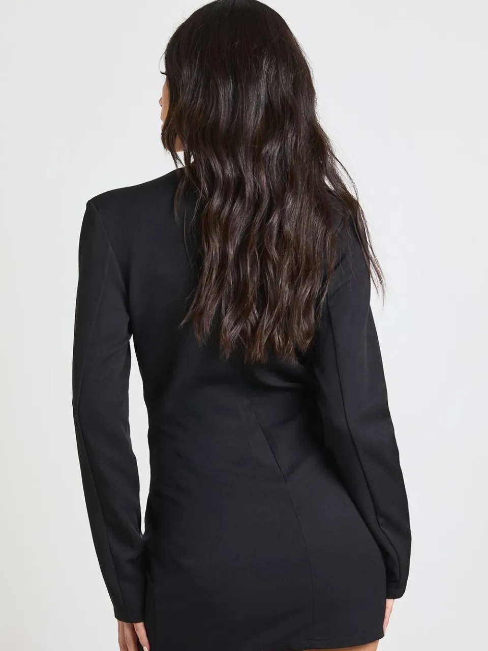 boohoo Dames Mini Jurk Met Naaddetail En Diepe V-hals zwart, foto 2