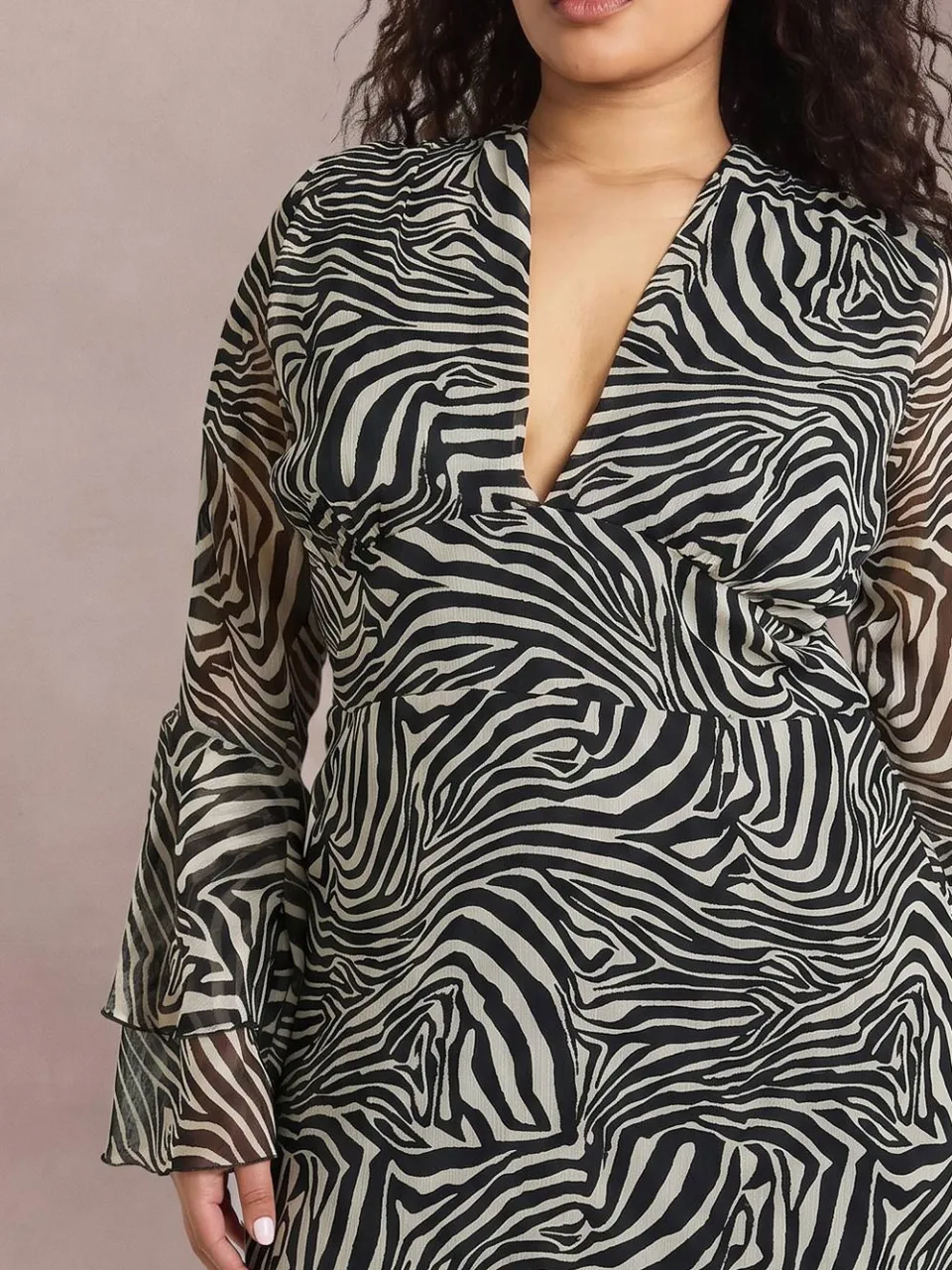 boohoo Dames Plus Zebra Uitlopende Manchet Godet Midaxi Skater Jurk zebraprint, foto 3