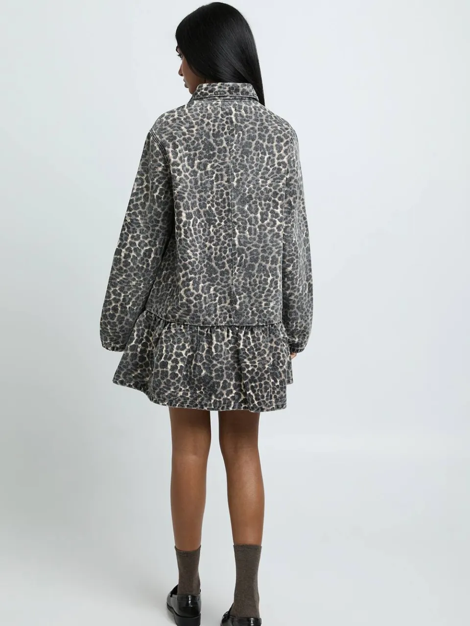 boohoo Dames Denim Jurk Met Verlaagde Zoom, foto 3