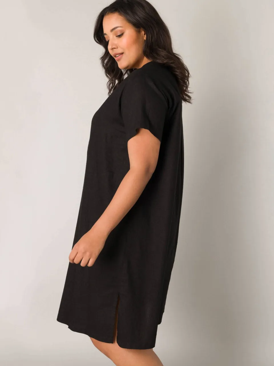 Base Level Curvy linnen jurk Yacinthe zwart, foto 4