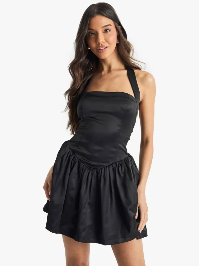 boohoo Dames Satijn Halterneck Drop Waist Volume Mini Jurk Zwart
