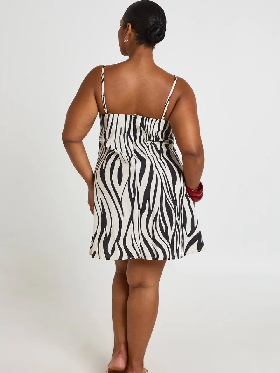boohoo Dames Plus Zebraprint Linnen Getailleerde Rechte Jurk, foto 2