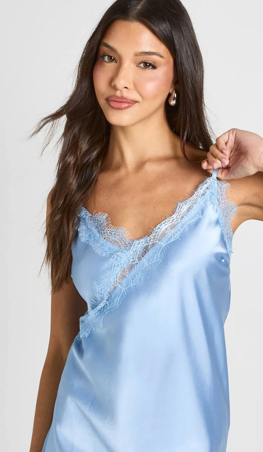 boohoo Dames Satijnen & Kanten Asymmetrische Slip Jurk pastelblauw, foto 4