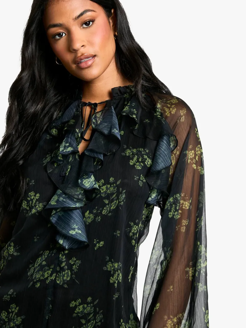 boohoo Dames Lange Donkere Bloemen Ruffle Uitlopende Mouw Shift-Jurk zwart, foto 3