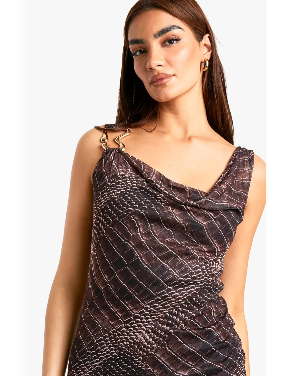 boohoo Dames Croc Print Cowl Mesh Slip Jurk bruin, foto 2