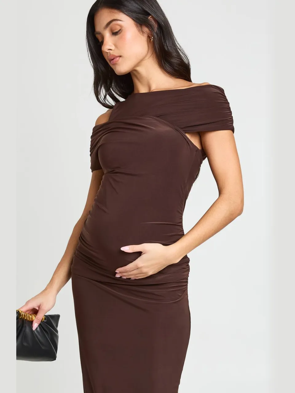 boohoo Dames Zwangerschaps Asymmetrische Bardot Maxi Jurk chocoladebruin, foto 2