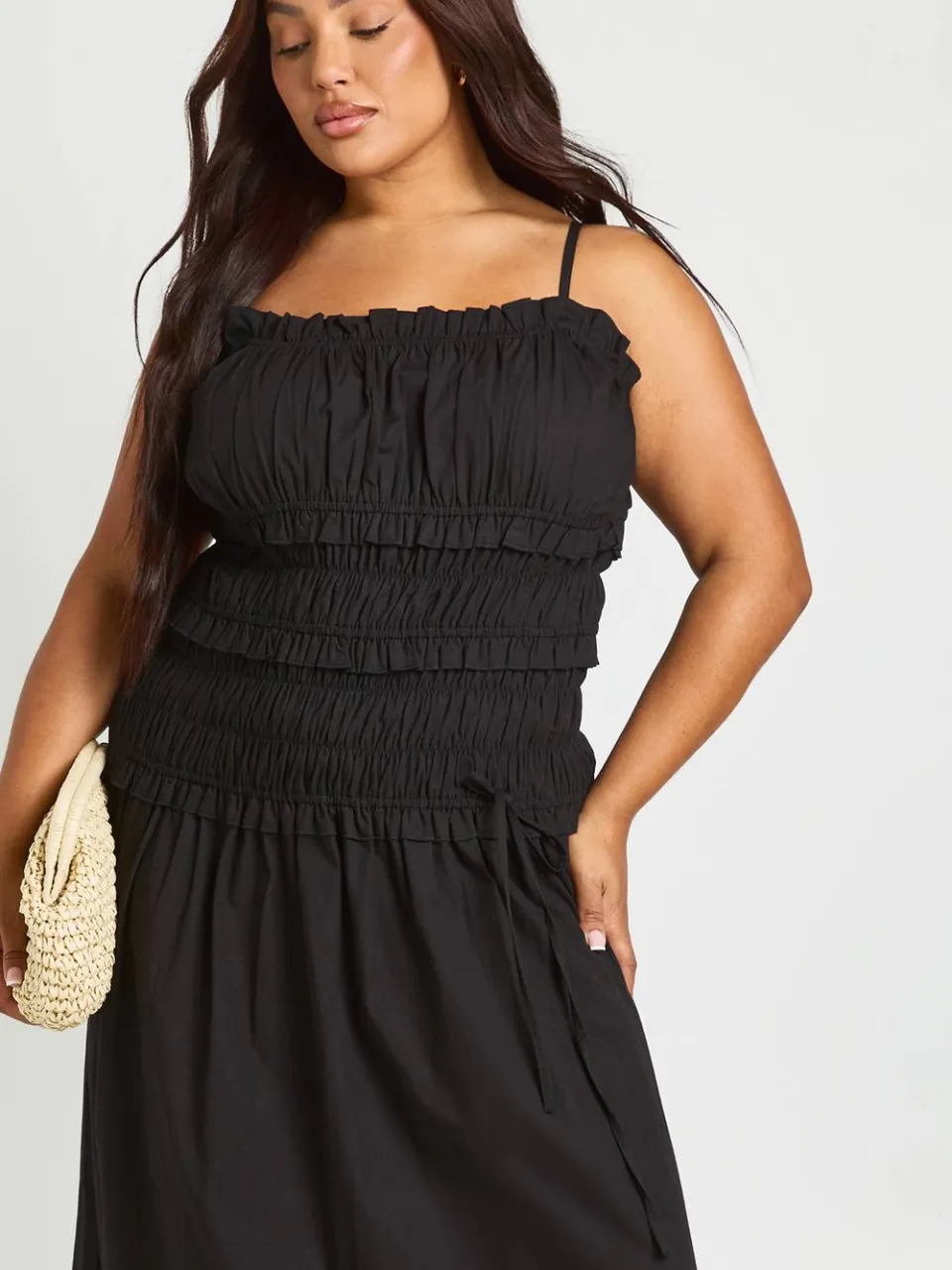 boohoo Dames Plus Gesmockte Maxi Jurk Met Strikceintuur zwart, foto 3