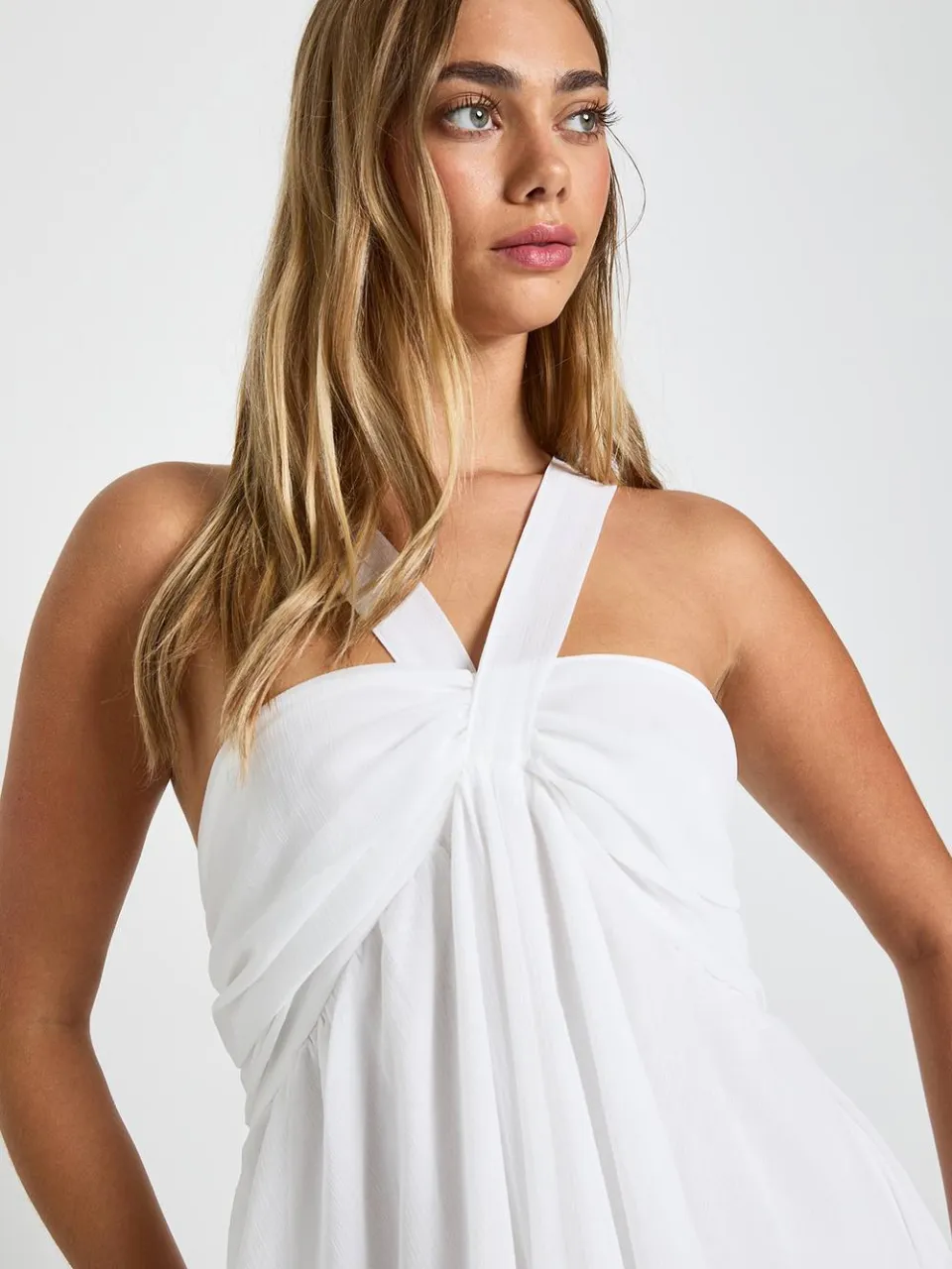 boohoo Dames Chiffon Kant Mix Halterneck Maxi Jurk ivoor, foto 4
