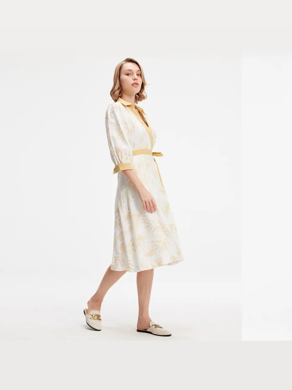 Smart & Joy Bi-material wrap jurk met tropische print beige, foto 2