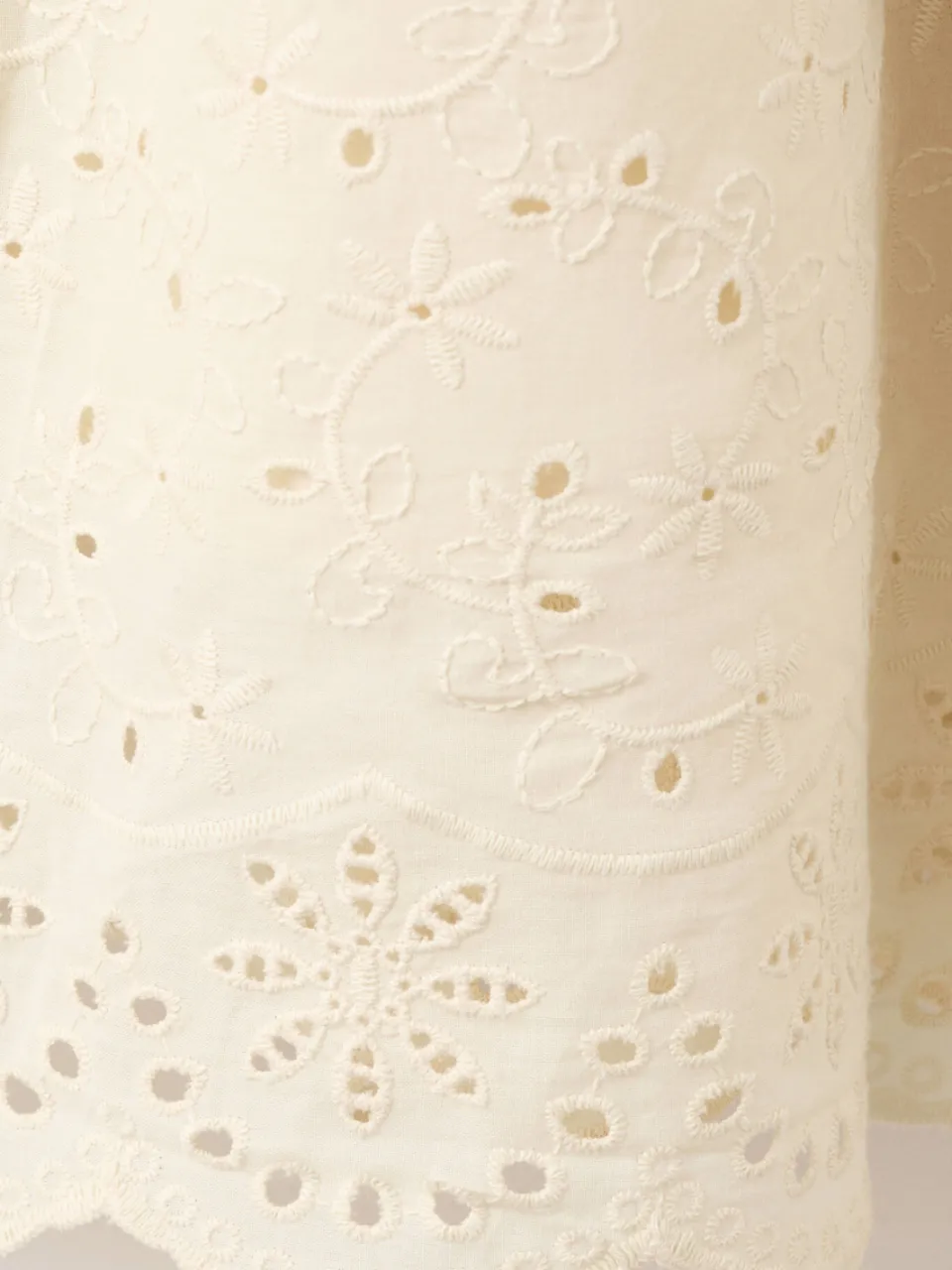 Mango strapless maxi broderie jurk - lichtgeel, foto 5