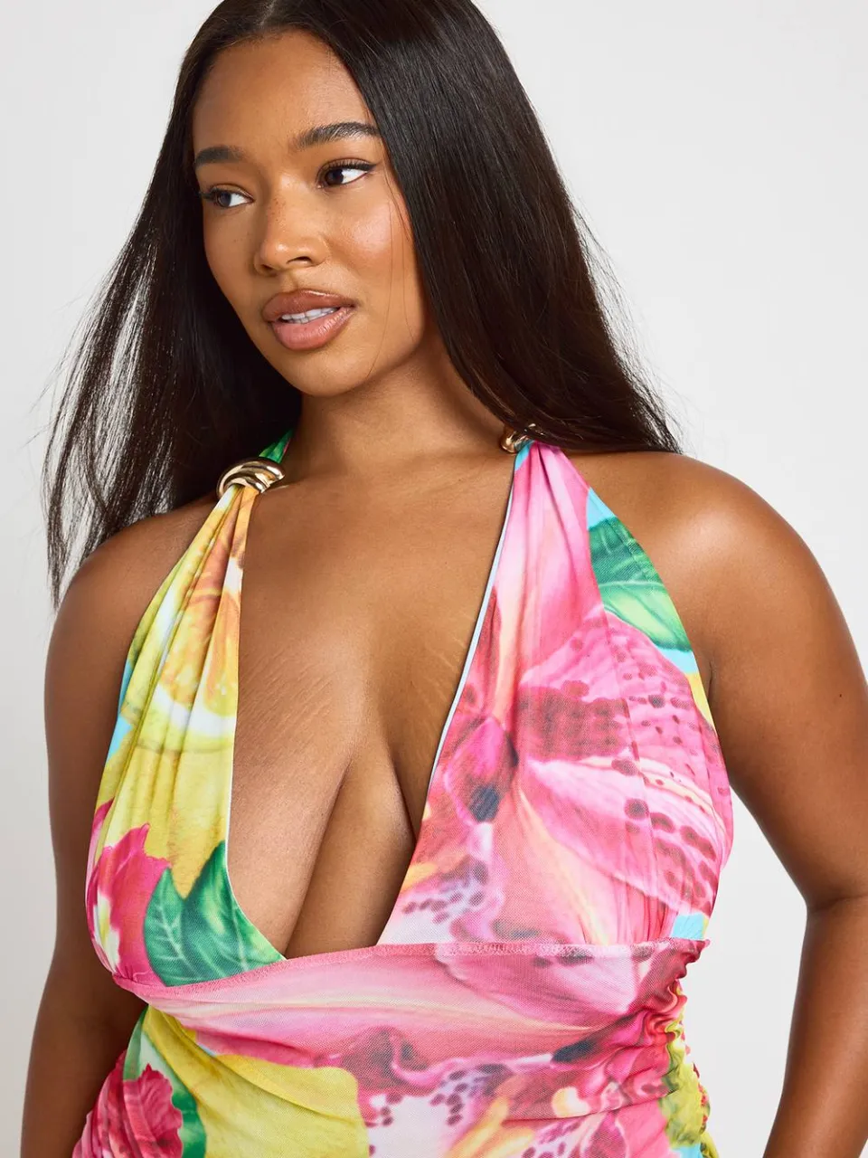boohoo Dames Plus Halter Neck Mini-jurk Met Bloemenprint multicolor, foto 4