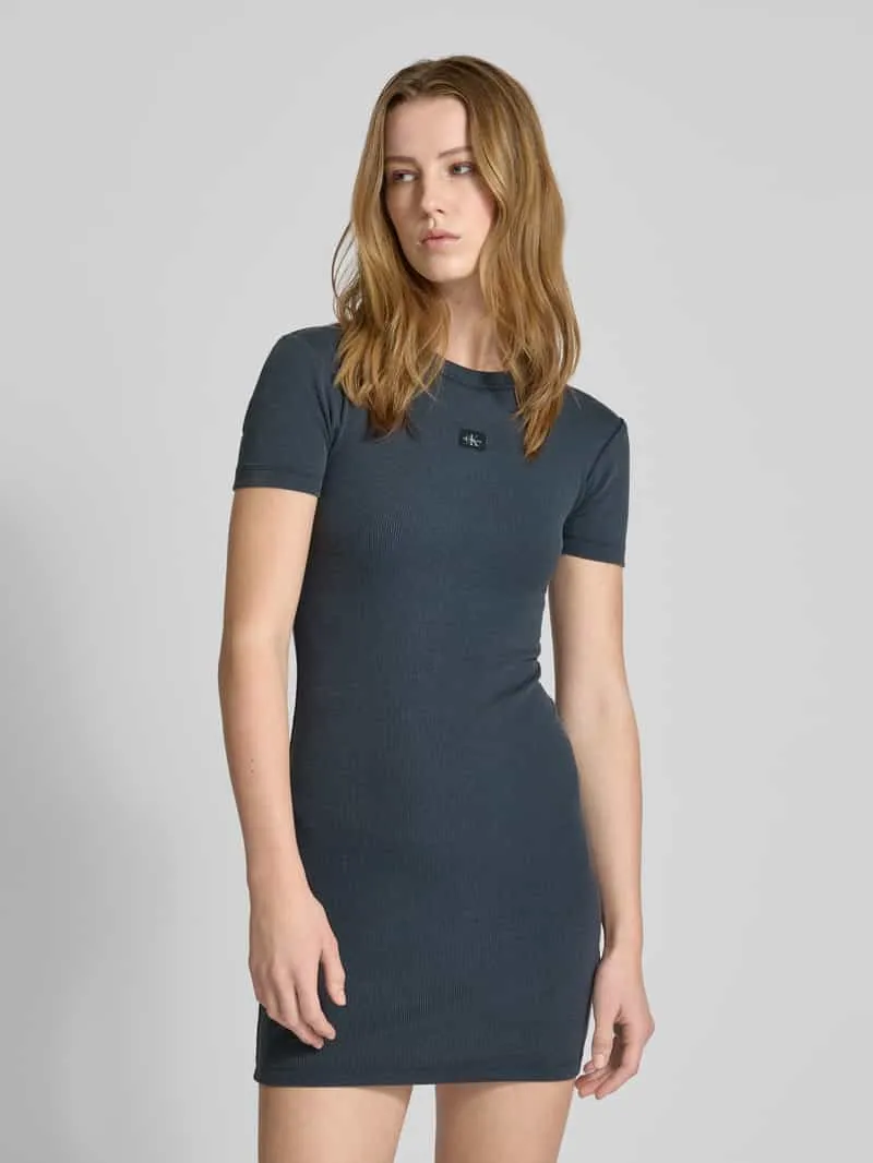 Calvin Klein T-shirtjurk met labelpatch en ronde hals antraciet, foto 4