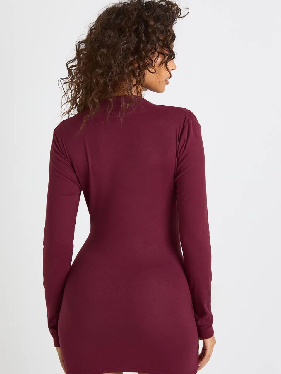boohoo Dames Superzachte minijurk met lange mouwen en gerafelde afwerking bordeaux rood, foto 3