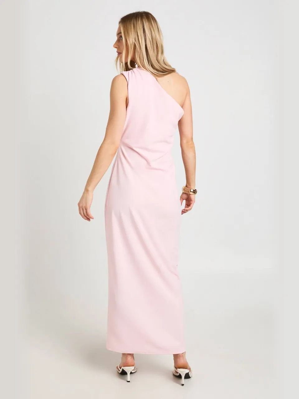 boohoo Dames Petite Jersey Crepe Midi-jurk Met Éen Schouder En Gerimpeld Detail pastelroze, foto 2