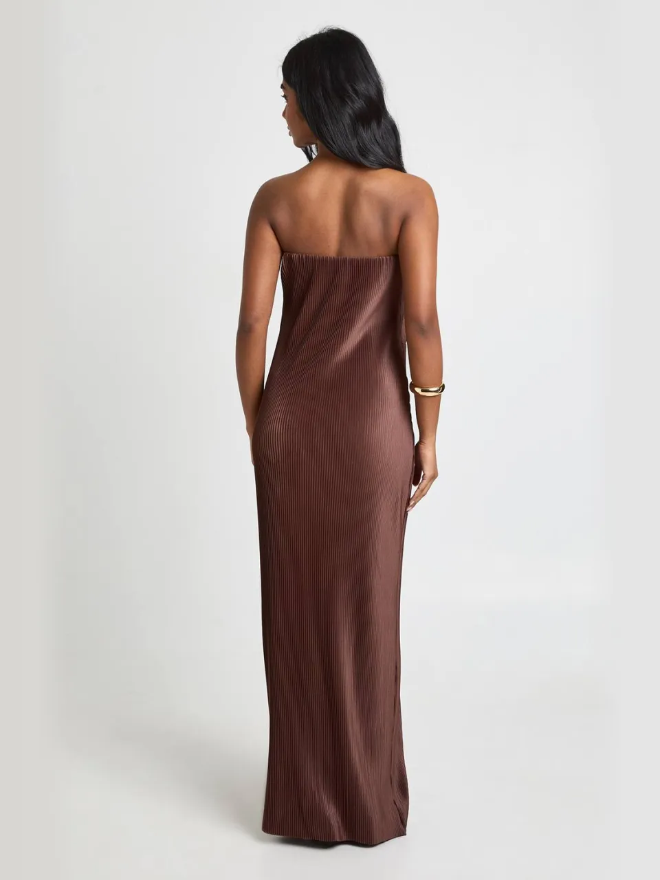 boohoo Dames Plisse Knoop Voorkant Kolom Maxi Jurk chocoladebruin, foto 2