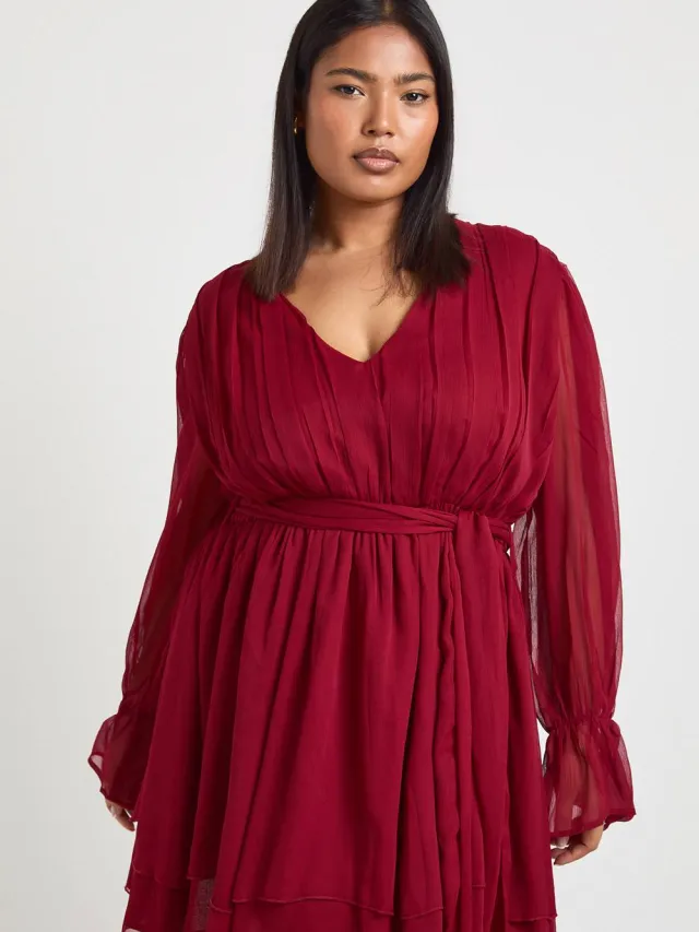 boohoo Dames Plus Chiffon Volume Mouw Strik Taille Mini Skater Jurk Merlot