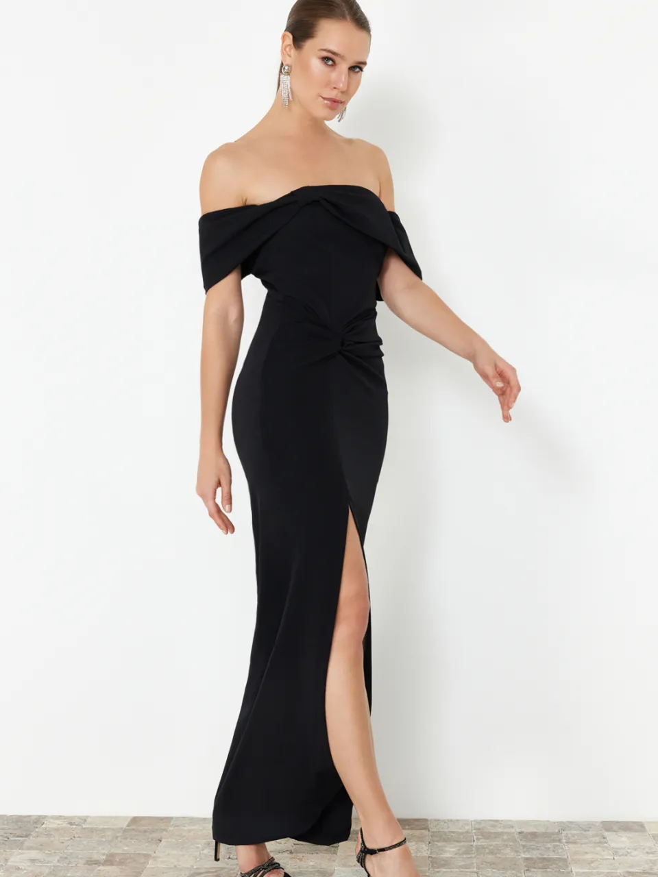 Trendyol TRENDYOLMİLLA Dames Zwart Effen Maxi Mouwloos Diploma-uitreiking / Gala Recht Avond & Gala Jurk, foto 2