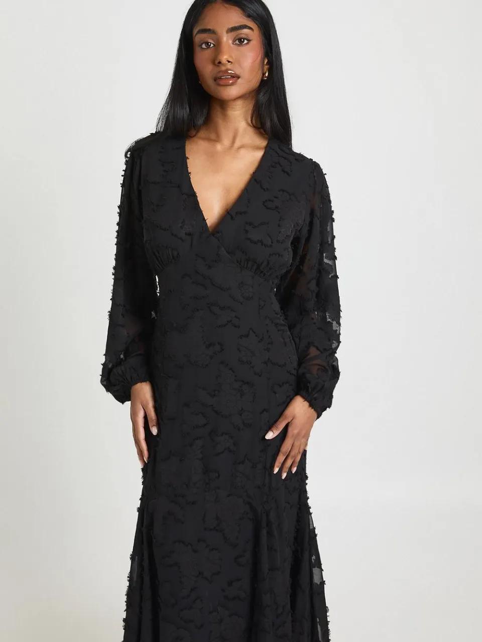 boohoo Dames Burnout Bloemenprint Wijduitlopende Mouwen Midaxi Jurk zwart, foto 2