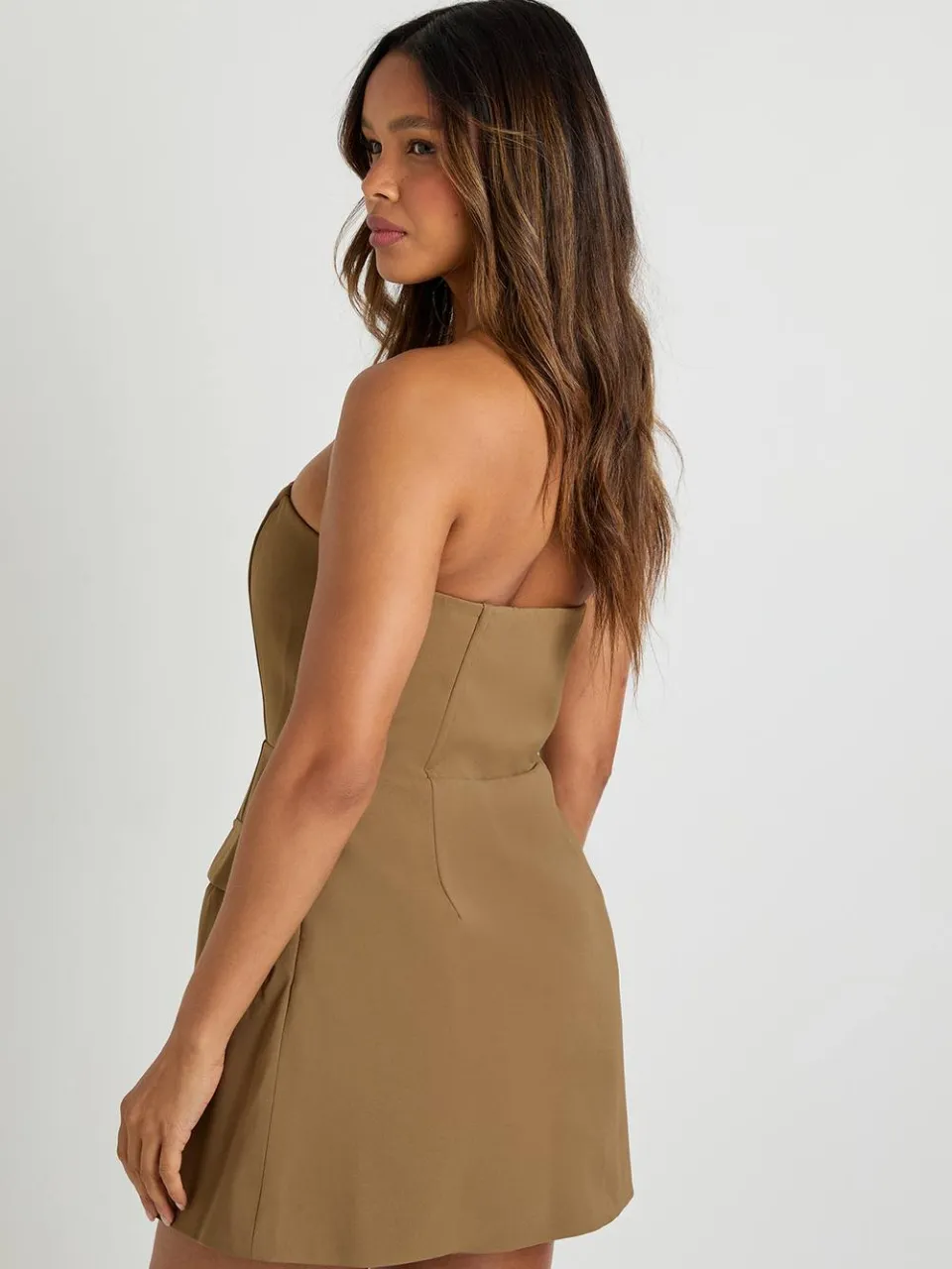 boohoo Dames Gestructureerde Bandeau Mini Jurk mokka, foto 2
