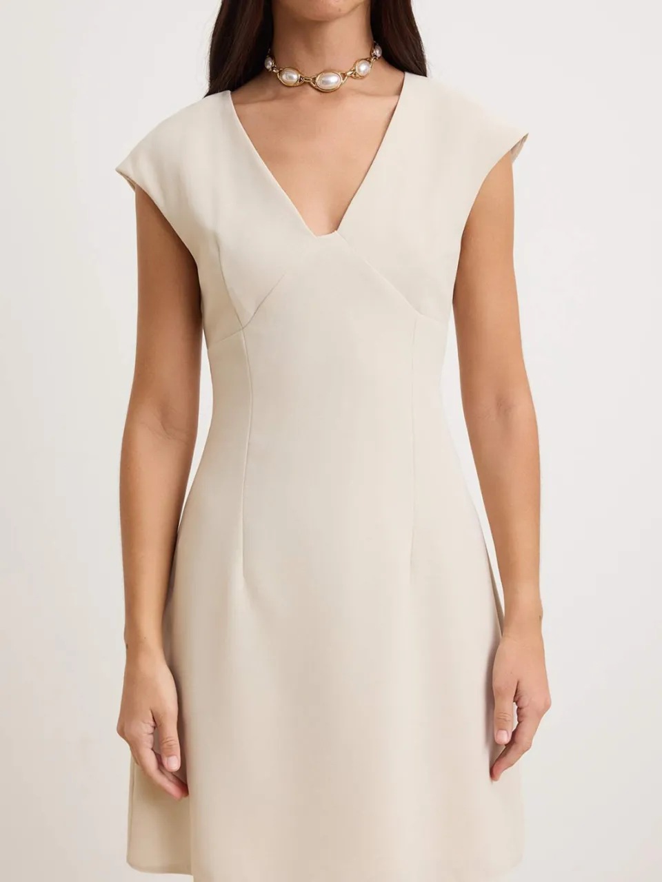 Trendyol TRENDYOLMİLLA Dames Beige Effen Kort / Mini Mouwloos A-lijn Jurken, foto 2
