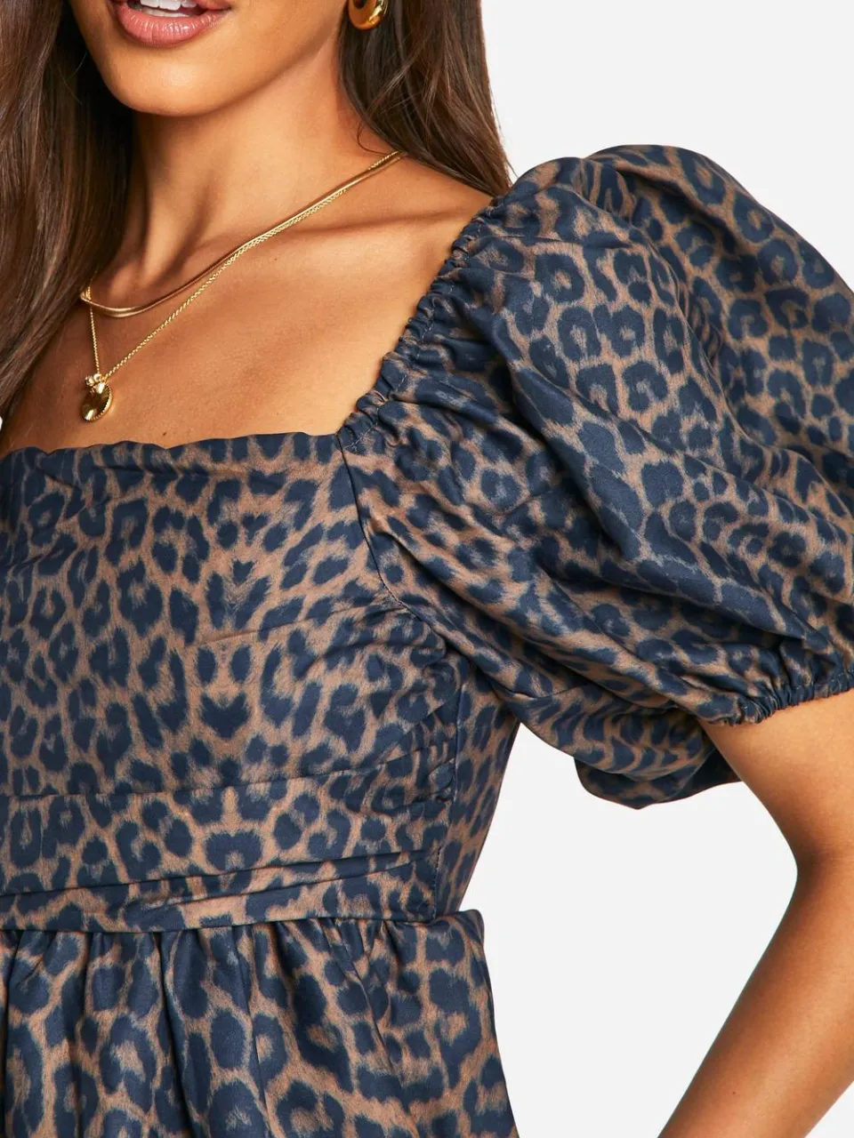 boohoo Dames Leopard Volumineuze Pofmouwen Midaxi Jurk bruin, foto 2